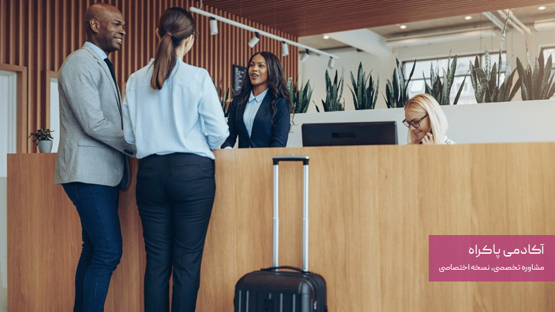 مشارکت با آژانس‌های مسافرتی و هتل‌ها