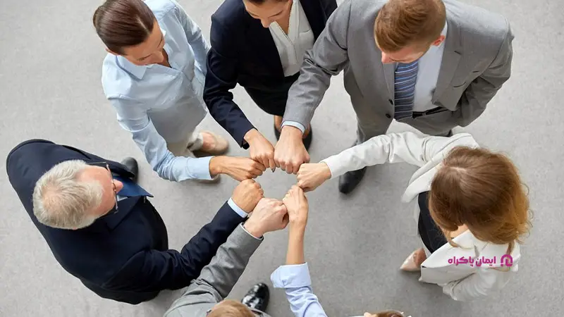 در ارتباط با کار گروهی