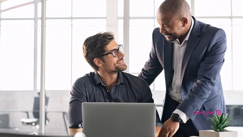 درخواست بازخورد از تیم و همکاران