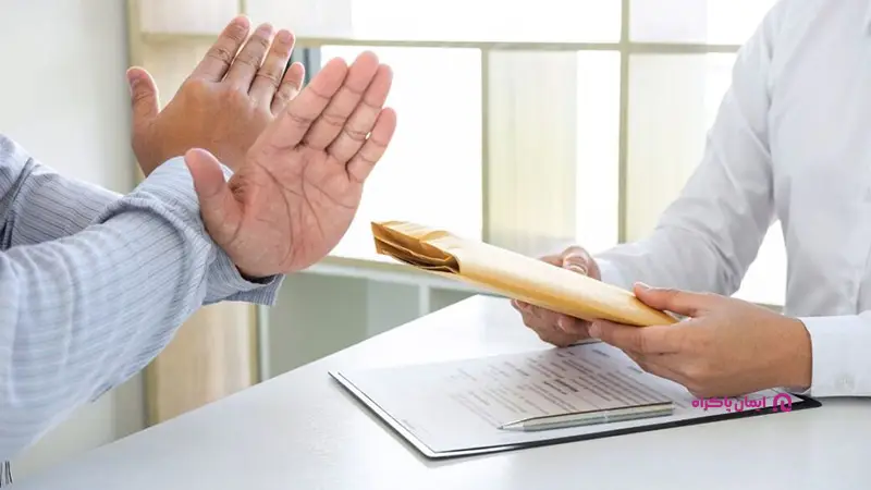 اجتناب از پذیرش مسئولیت؛ علت بی انگیزگی شغلی