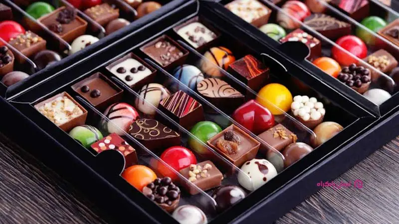 شکلات‌سازی دست‌ساز و تزئینی (خانگی و گیاهی)