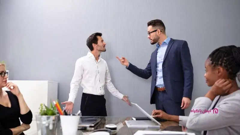 نحوه برخورد با پرسنل گستاخ