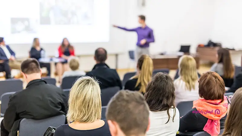 مدرس دروس تخصصی در مجموعه‌های آموزشی