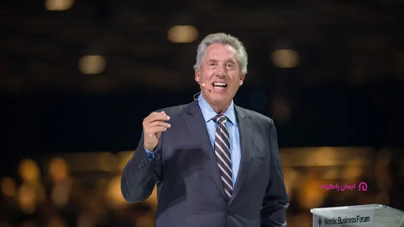 نظر جان کالوین مکسوِل درمورد کم کاری کارکنان