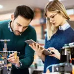 بررسی شغل ربات سازی