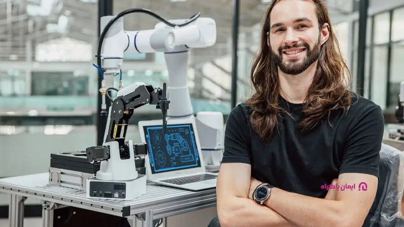 توسعه‌دهنده نرم‌افزار رباتیک 