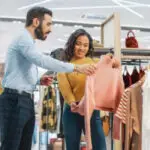 بررسی شغل لباس فروشی