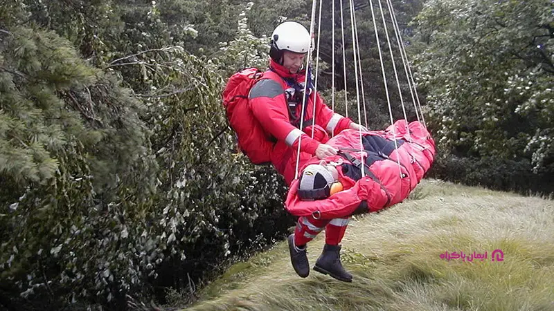 کارشناس فوریت‌های کوهستان