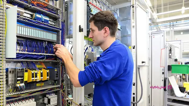 تکنسین PLC در خطوط تولید