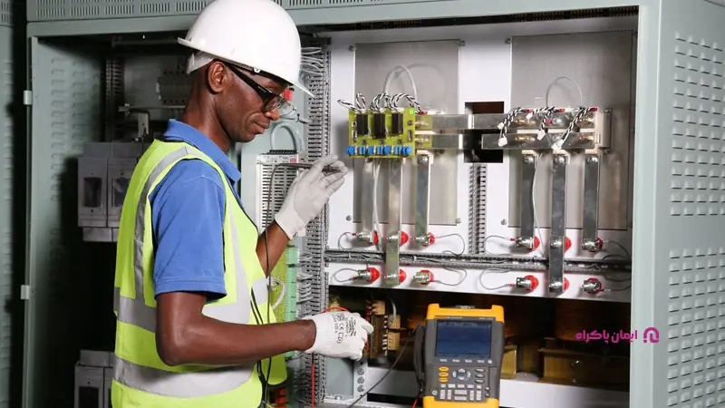 تعمیر UPS و منابع تغذیه اضطراری