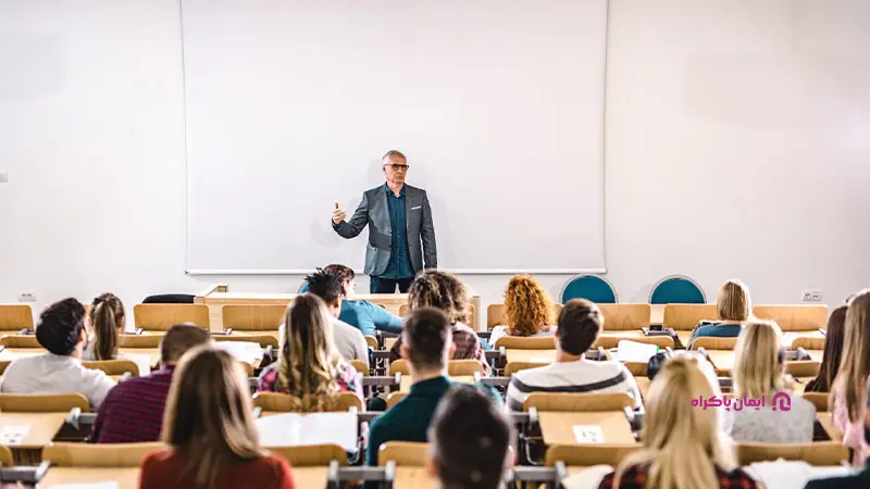 تدریس در دانشگاه