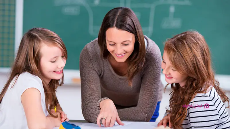 مزایای شغل معلمی