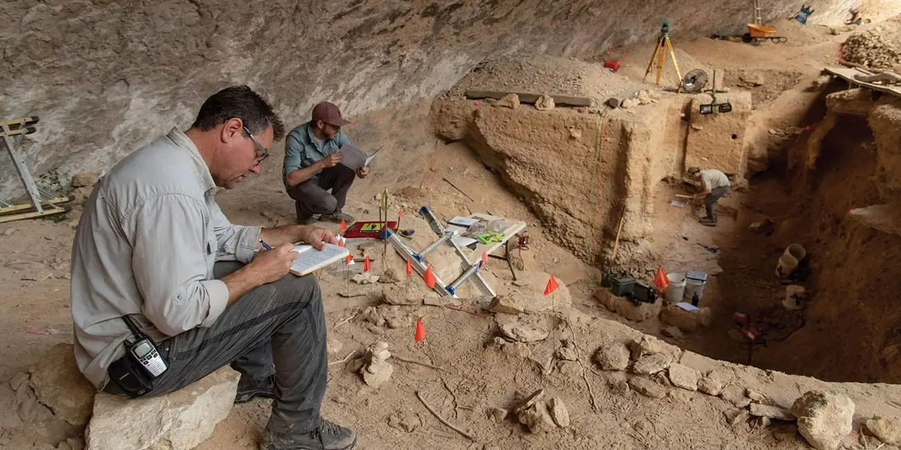 بررسی شغلهای رشته باستان شناسی