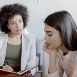 بررسی شغل های رشته روانشناسی بالینی