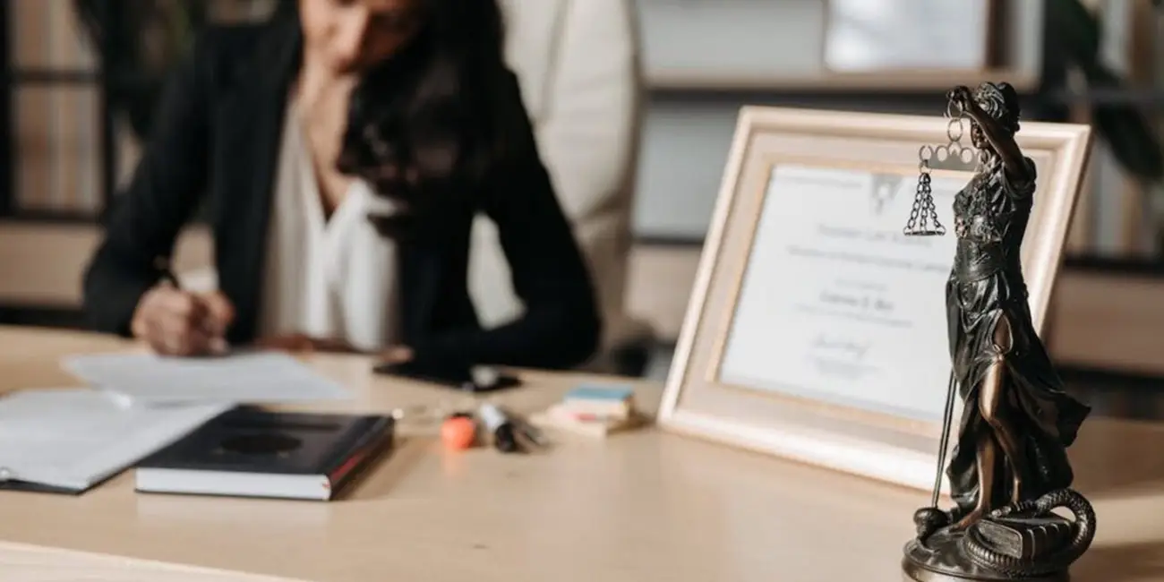 بررسی شغلهای رشته جرم شناسی