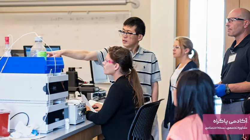 پژوهش و آموزش