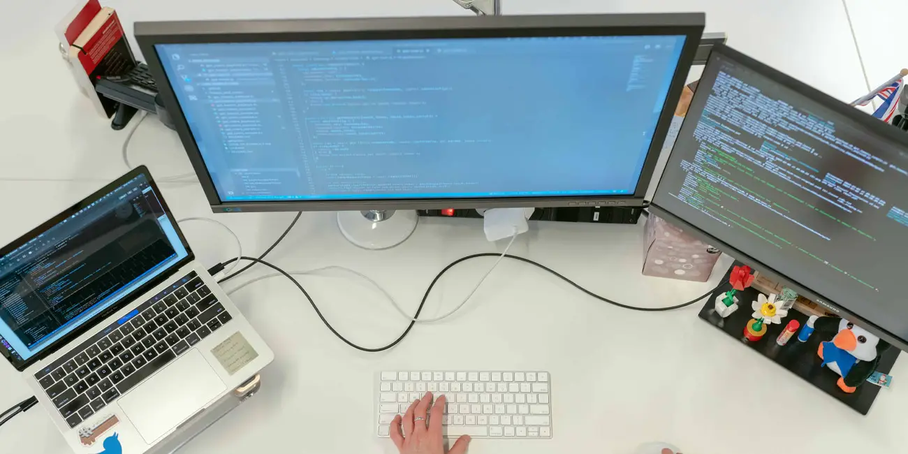 بررسی شغلهای رشته چند رسانه ای