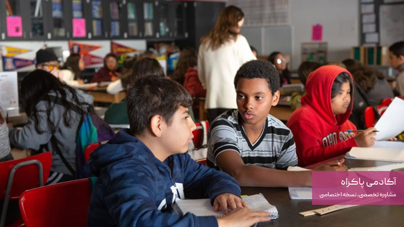 همکاری با سازمان های دیگر مثل مدارس، دانشگاهها