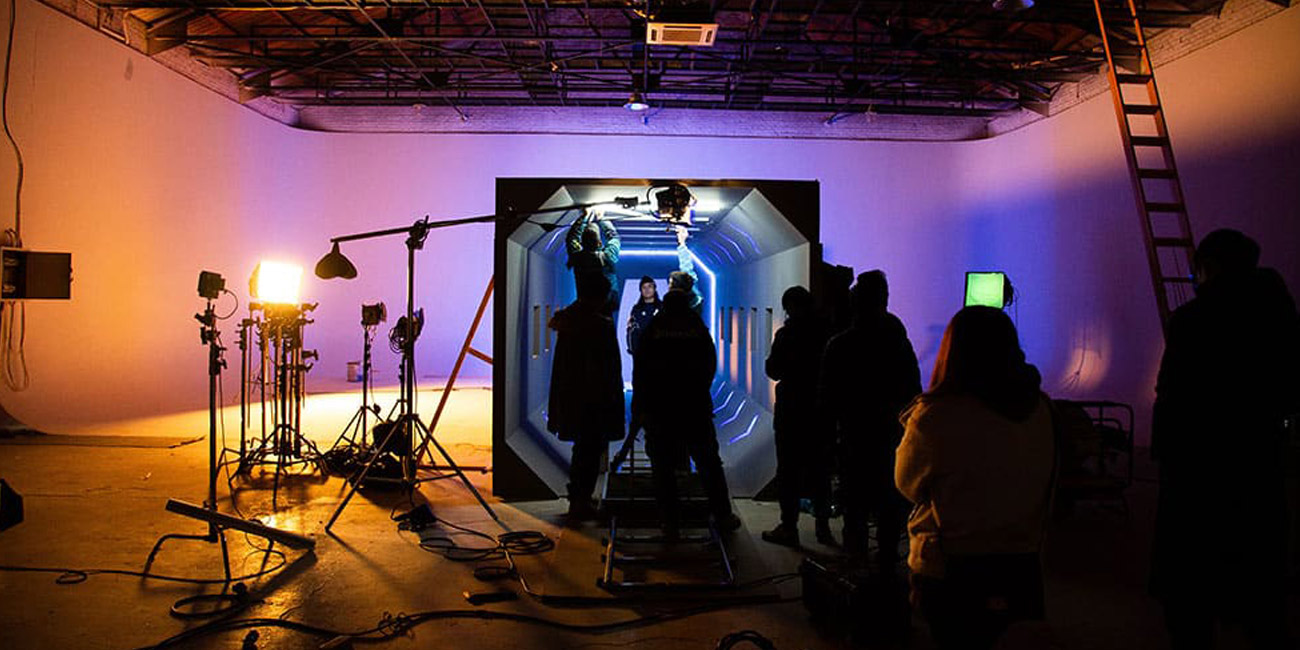 بررسی شغلهای رشته طراحی صحنه