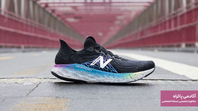 برند کفش، هنگام نمایش لوگوی جدید